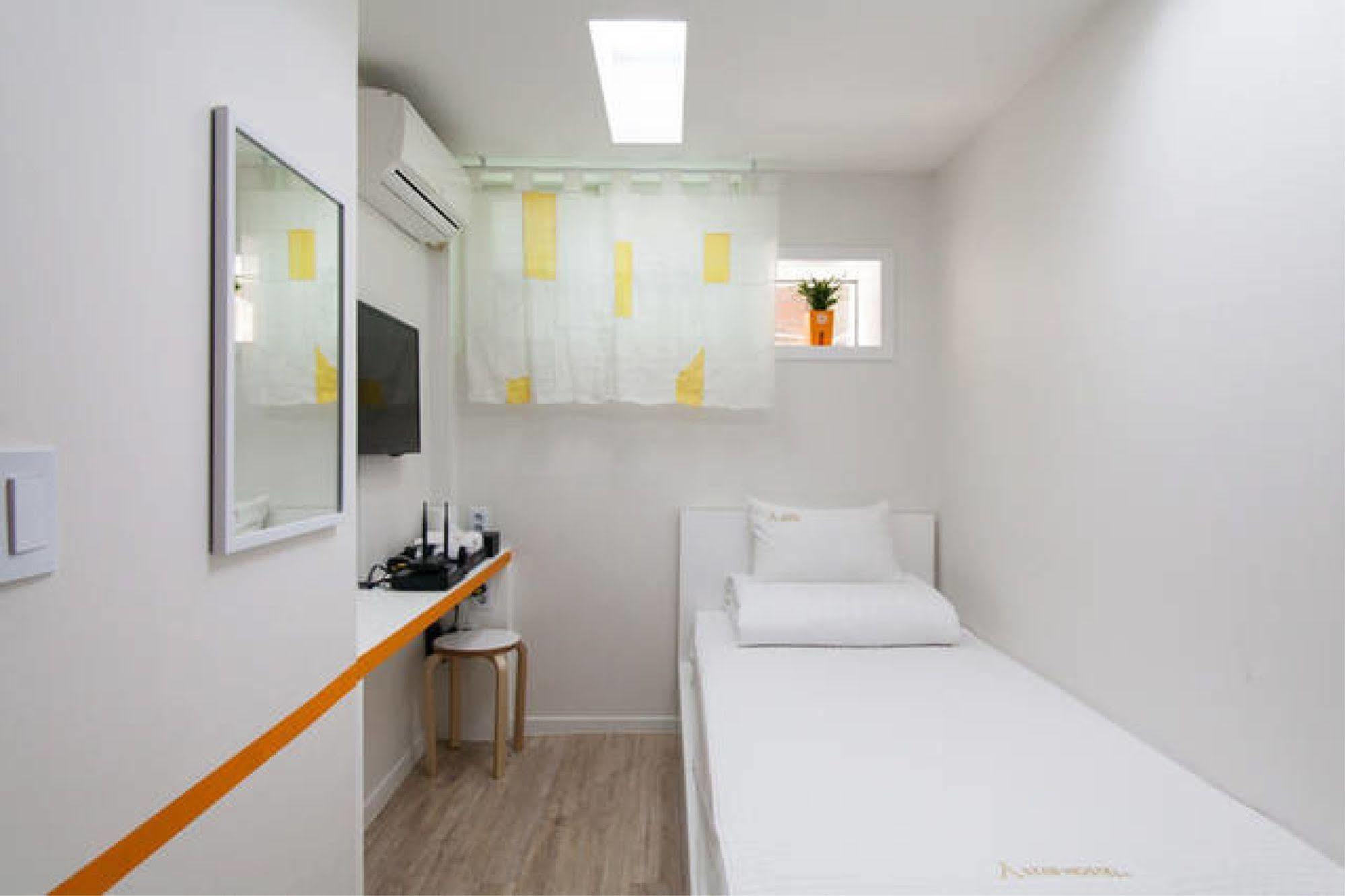 Starhostel Dongdaemun Suite Seoul Eksteriør bilde
